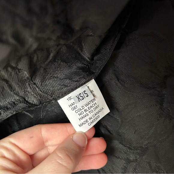 A Bronze Age Dylan Vest - Picture 5 of 9